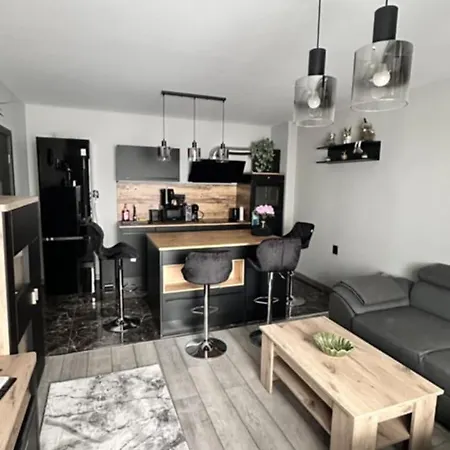 Apartamento луксозен за