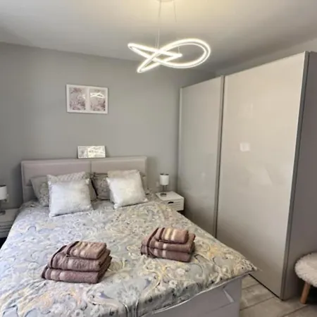 Apartamento луксозен за